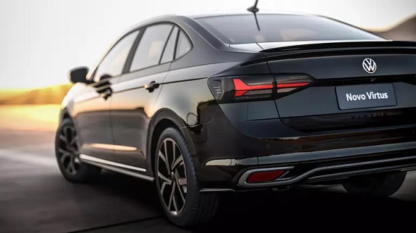 Volkswagen Virtus 2023: o sedan turbo com tecnologia avançada!